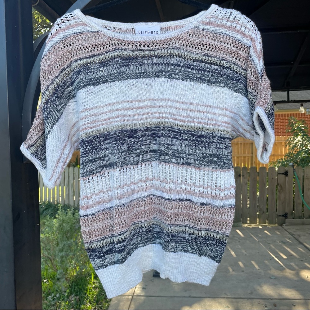Olive & Oak Mauve Gray & Ivory Knit  Sweater Short Sleeve